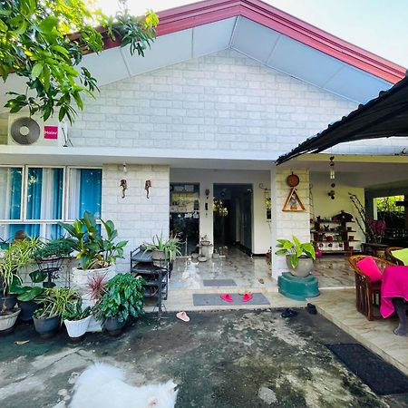 Rock Cascade Tourist Home & Cookery School Polonnaruwa Esterno foto