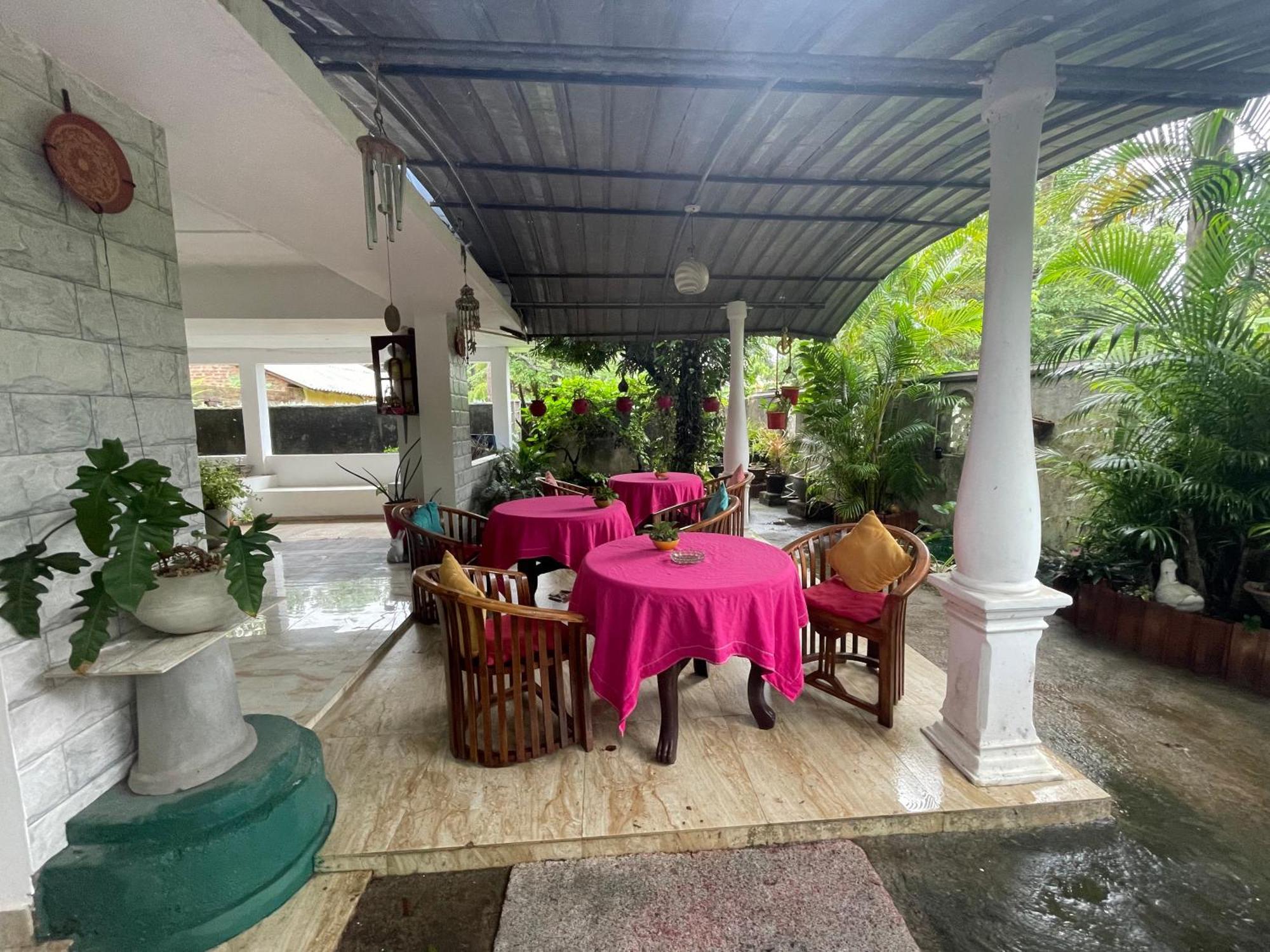 Rock Cascade Tourist Home & Cookery School Polonnaruwa Esterno foto